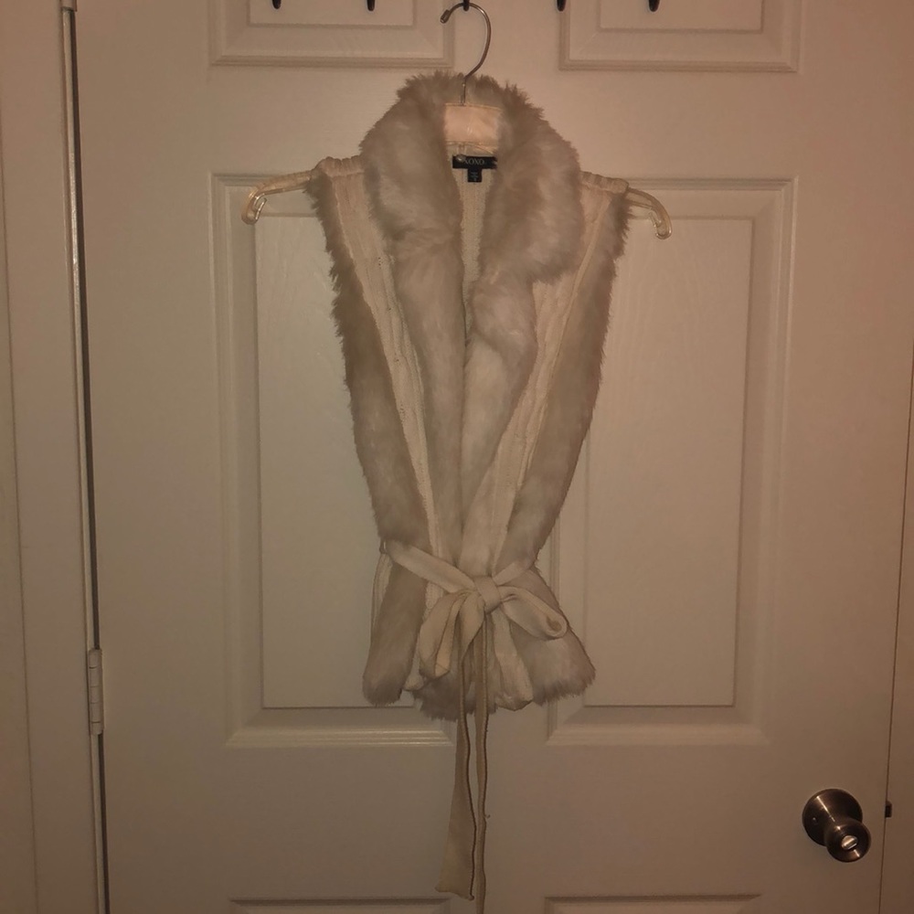 ❌SOLD❌XOXO Sweater Vest